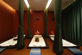 广州黄埔区泰式按摩的被动瑜伽：当身体被折叠成诗